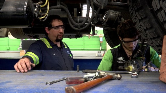 PSTA employee speaks to Pinellas Technical College students after winning top bus technician in Florida