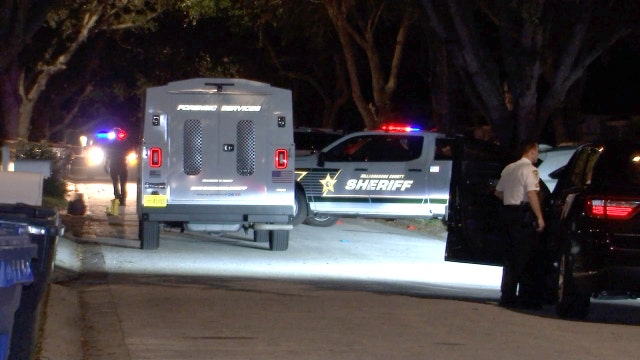 Hillsborough deputies: Robbery victim shot in Tampa neighborhood; 3 suspects fled