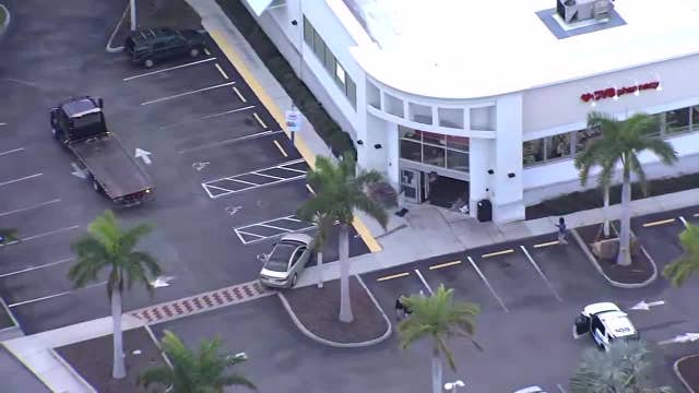 Pedestrian hospitalized after car crashes into CVS on Long Boat Key