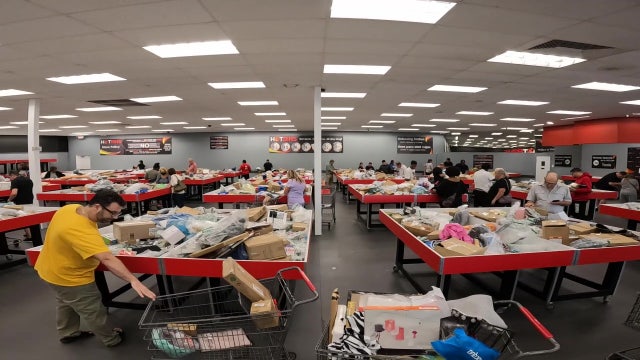 Hotbins in Tampa offers bargain hunt with big deals for local shoppers