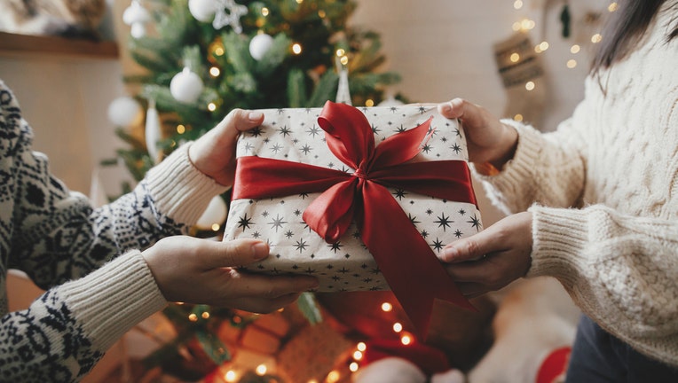 Survey shows gift vouchers top Christmas gift lists - RadioInfo Australia