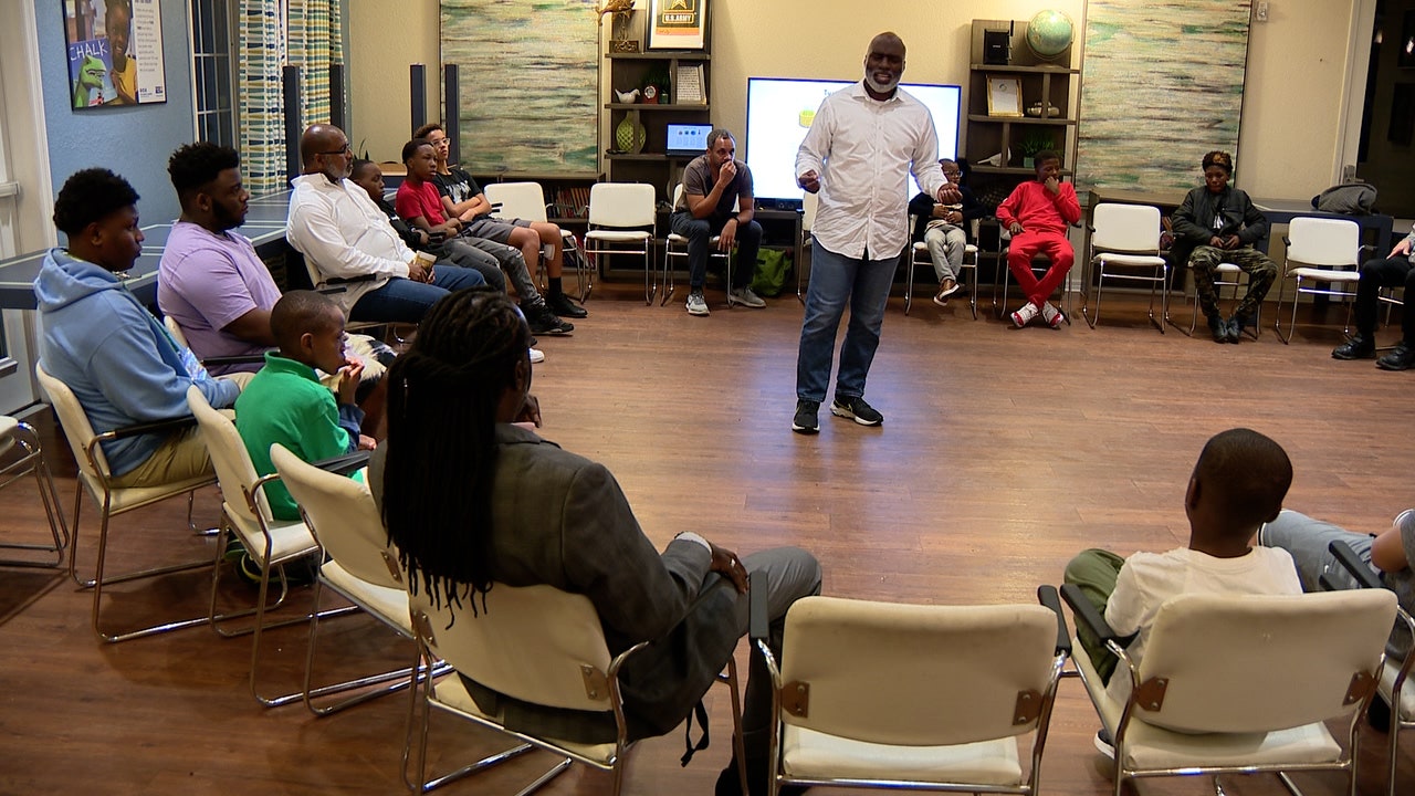 Sarasota launches program aimed at mentoring, empowering at-risk youth - Vimarsana News