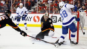 Flames take down Lightning 6-3 in Calgary