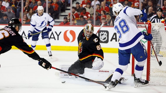 Flames take down Lightning 6-3 in Calgary