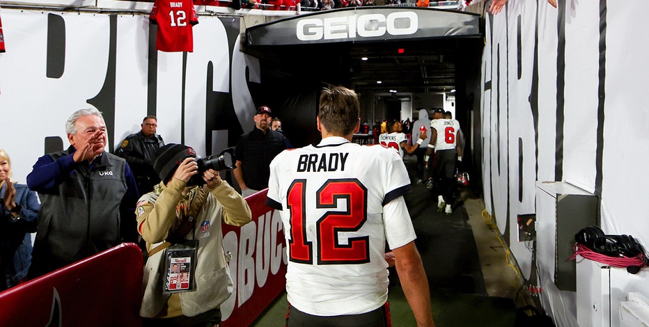 What's next for Tom Brady? After playoff dud, Bucs QB faces choice