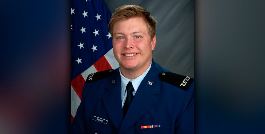 Air Force Academy gridder collapses and dies en route to class