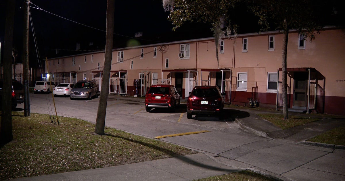 Tampa police: 14-year-old hospitalized after shooting in Robles Park ...
