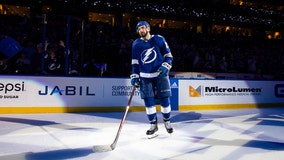 Lightning score 4 in 2nd period; Ducks lose 6th straight