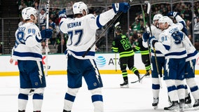 Cirelli scores twice, Tampa Bay Lightning defeat Stars 3-1