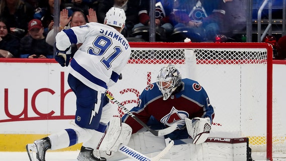 Stamkos scores in shootout, Lightning rally for 4-3 win over Avalanche