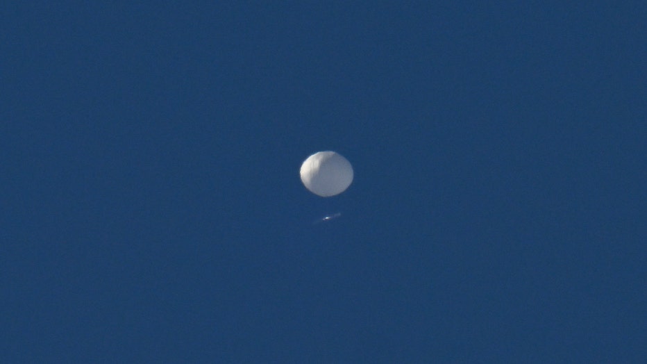 0bff9b86-Chinese spy balloon flying above Charlotte