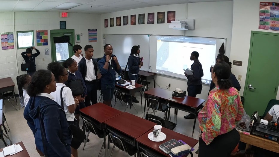 L'Tanya Evans teaching at Academy Prep Center of Tampa.