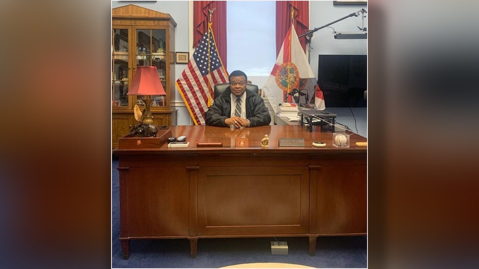 "Woodie" at Congressman Steube's desk in Washington D.C. Image is courtesy of Darrell Woodie. 