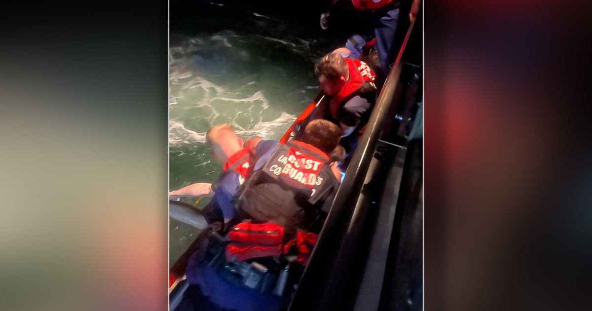 Coast Guard rescues man who spent 8 hours in water off Egmont Key | FOX ...