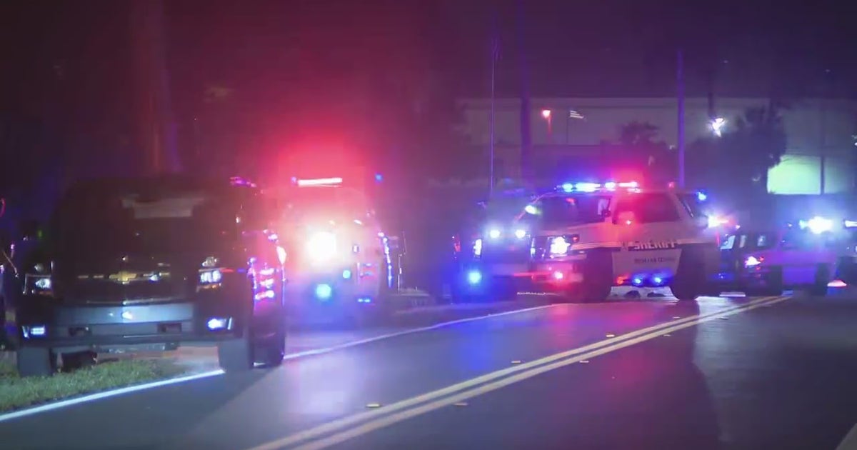 Deputy injured, suspected car burglar killed in Pinellas Park shoot-out ...