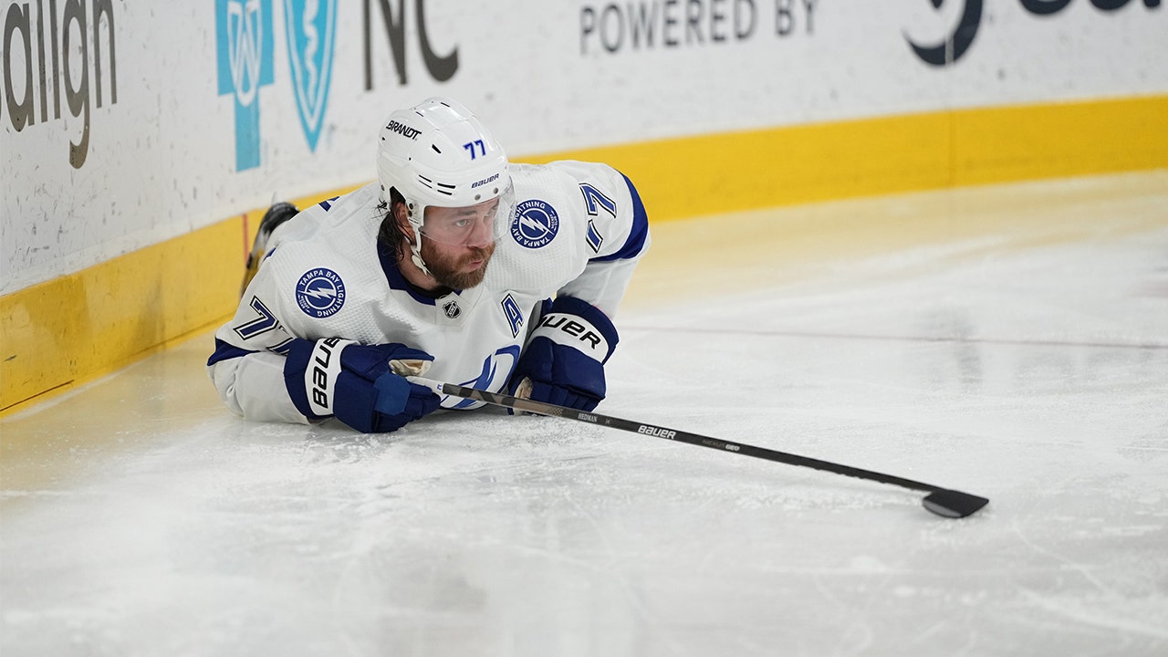 Tampa Bay's Victor Hedman Out For Philadelphia Flyers Game Following ...