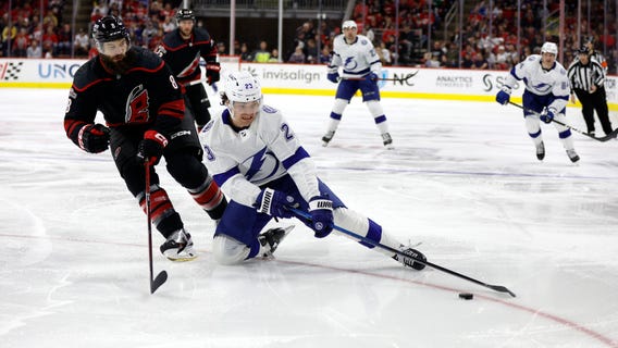Teravainen's hat trick helps Canes rout Lightning 6-0