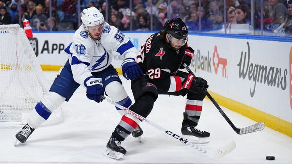 Quinn scores in 2nd period as Sabres beat Lightning 5-3