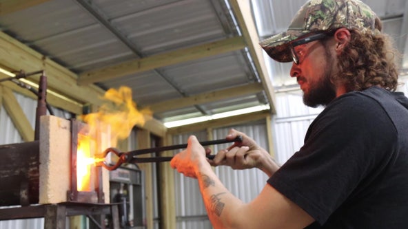 Former chef turned bladesmith forges knives, teaches others