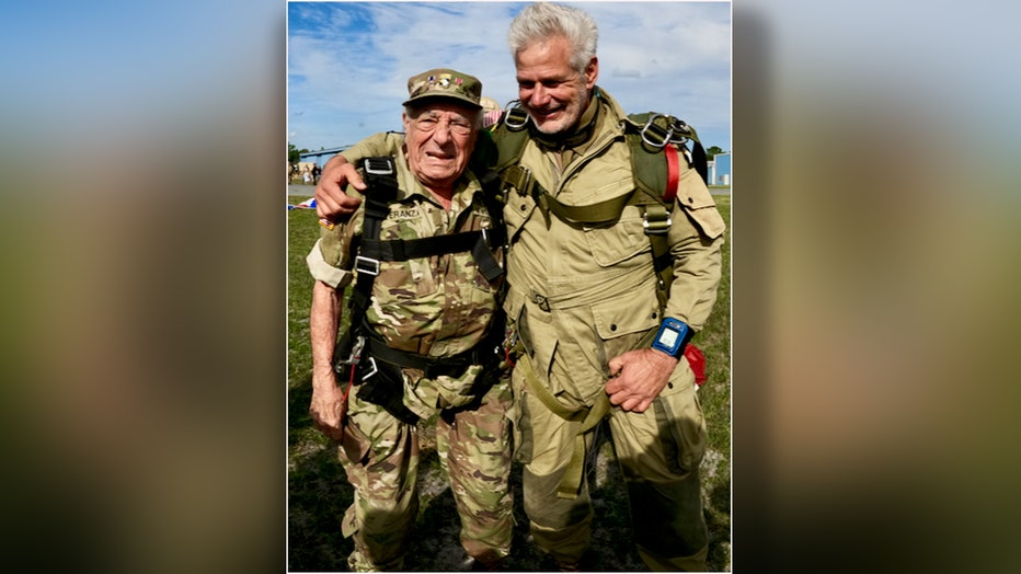 WWII vet skydives to celebrate 98 birthday. Image is courtesy of Round Canopy Parachuting Team.