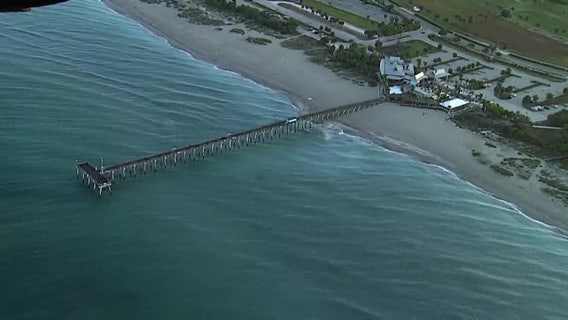 4 dead in Venice plane crash, police say