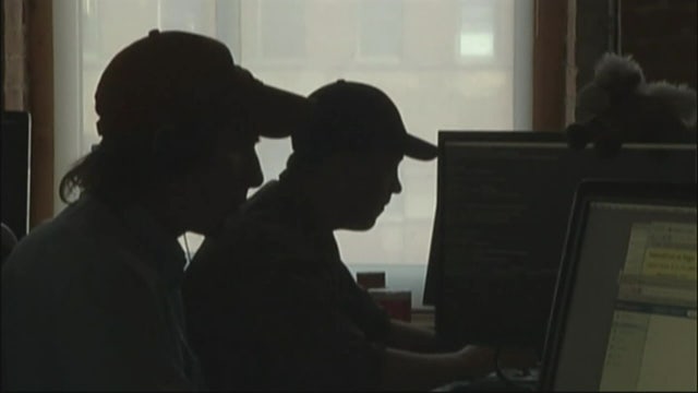 Scammers use artificial intelligence to cheat victims out of money