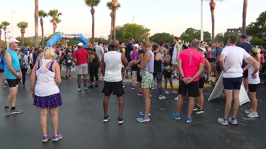 Rays fans keep spirits up at 'Running with the Rays' 5k