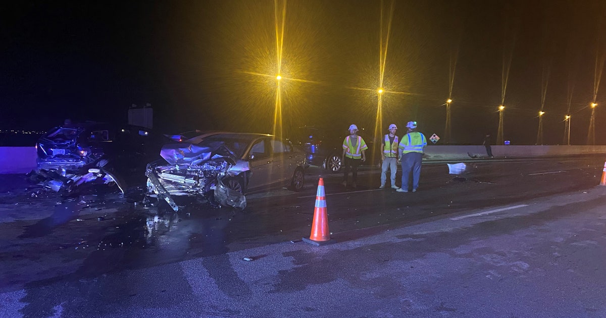 FHP: 2 injured in 10-vehicle crash on Howard Frankland Bridge | FOX 13 ...