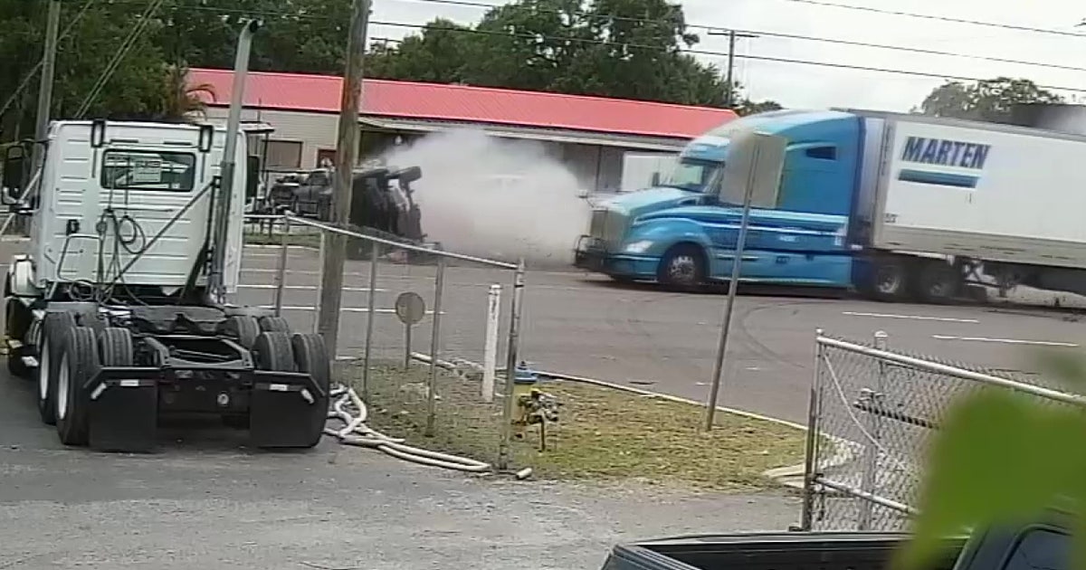 Street racing crashes kill 2 in Hillsborough County, troopers say | FOX ...