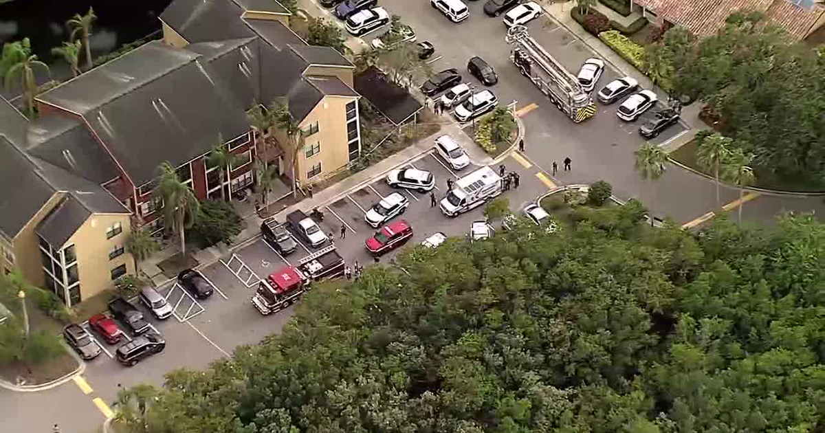 Man shot and killed at St. Pete apartment complex, police say | FOX 13 ...