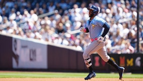 Yandy Díaz leaves Tampa Bay Rays game against Yankees with left groin tightness
