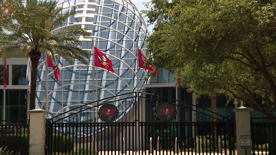 'Living the dream': Bucs late picks in the NFL Draft bring players with ties to Tampa Bay area