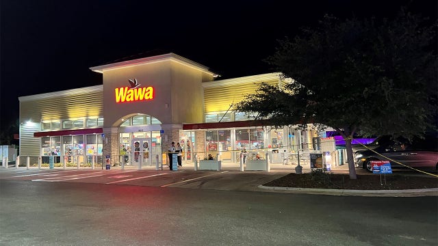 1 shot and killed at Riverview gas station, Hillsborough deputies say