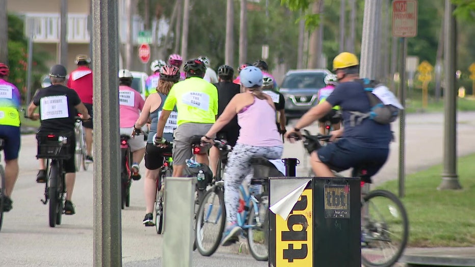 File: St. Petersburg Bicycle Club riding