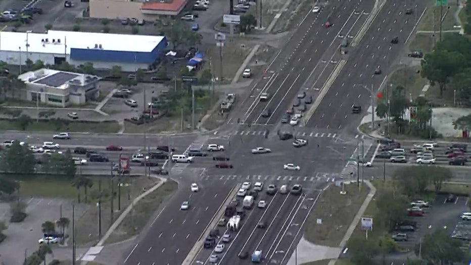 Aerial view of traffic along US 19. 