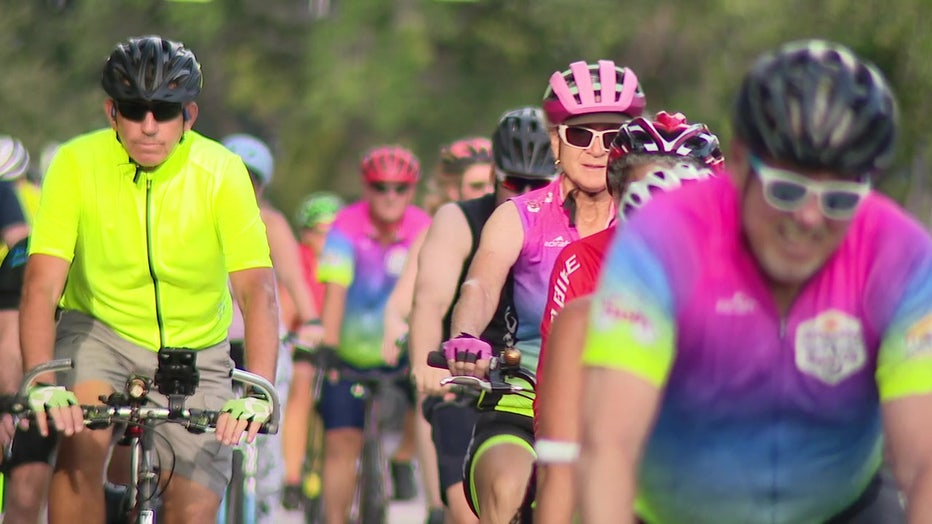 File: St. Petersburg Bicycle Club close up