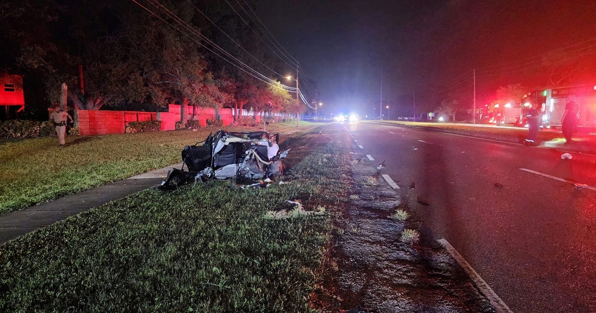 Car splits in half during fatal Largo crash, FHP says | FOX 13 Tampa Bay