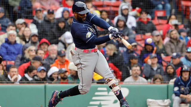 Red Sox beat MLB-best Rays in doubleheader opener