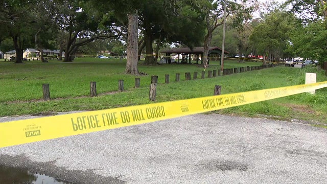 Tampa police searching for suspect following fatal shooting