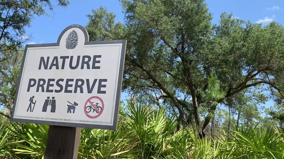 The cemetery is meant to conserve nature.