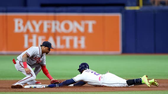 Majors-leading Braves beat the Rays 2-1