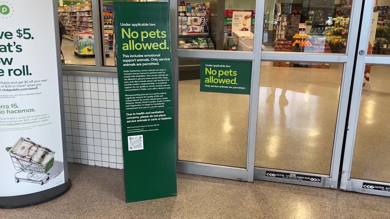 Publix reminds shoppers that pets are not allowed in their stores