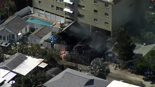 Massive fire destroys 2 Treasure Island homes, damages nearby condo building: Officials