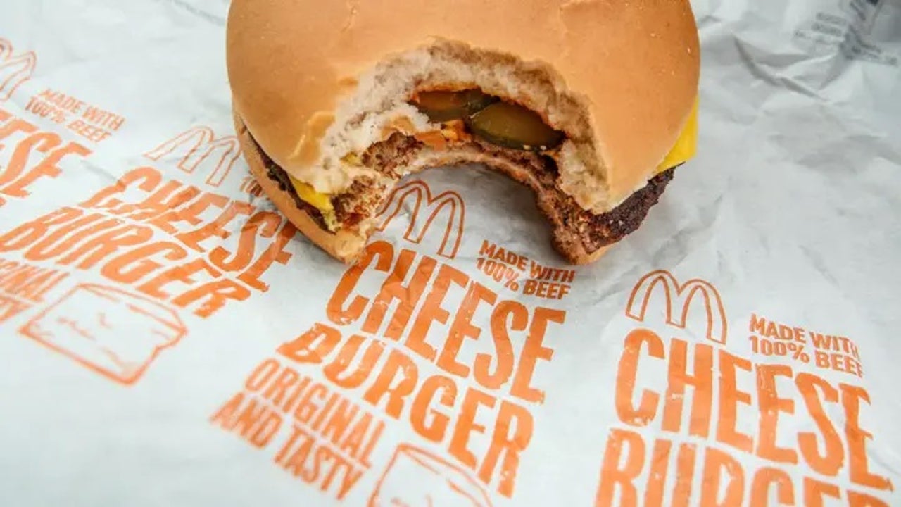 National Cheeseburger Day deals: Wendy's, McDonald's, Burger King