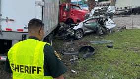 2 people killed in crash involving semi-truck in Winter Haven: Sheriff's office
