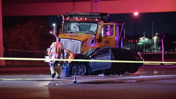 1 dead after accused DUI driver crashes into dump truck under I-4 overpass: TPD