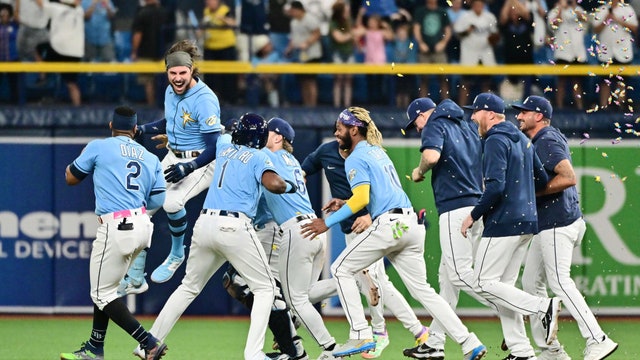 Josh Lowe's 4 RBIs lead Rays over Blue Jays as 20-year Junior Caminero makes debut