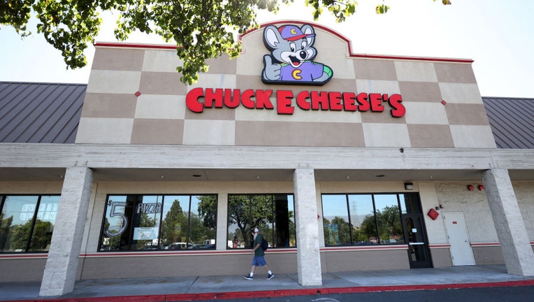 Chuck E. Cheese giving away 500 free birthday parties to kids