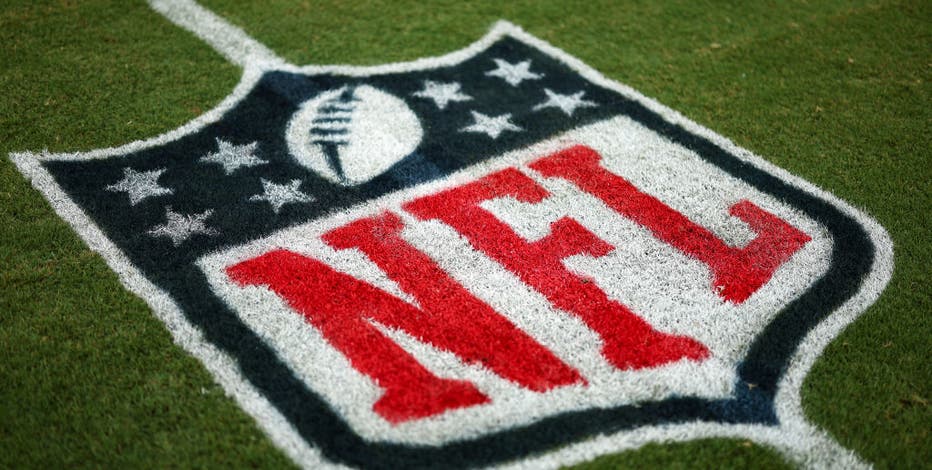 NFL accuses DirecTV of confusing viewers about Sunday Ticket