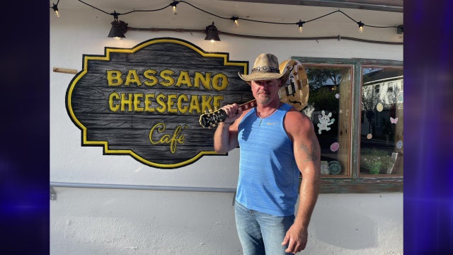 Safety Harbor singer getting help from small business owners for throat surgery